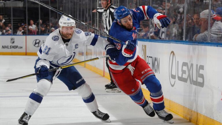 Do konca základnej časti NHL ostáva odohrať zopár zápasov. Istotu postupu má až dvanásť tímov, ktorí Slováci si predĺžia sezónu?
