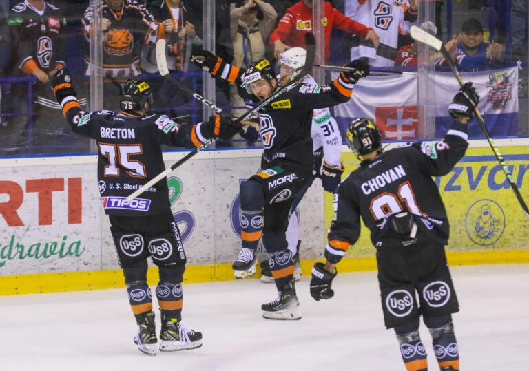 PLAY-OFF TIPOS EXTRALIGY: Košice na domácom klzisku zvíťazili a vynútili si siedmy zápas